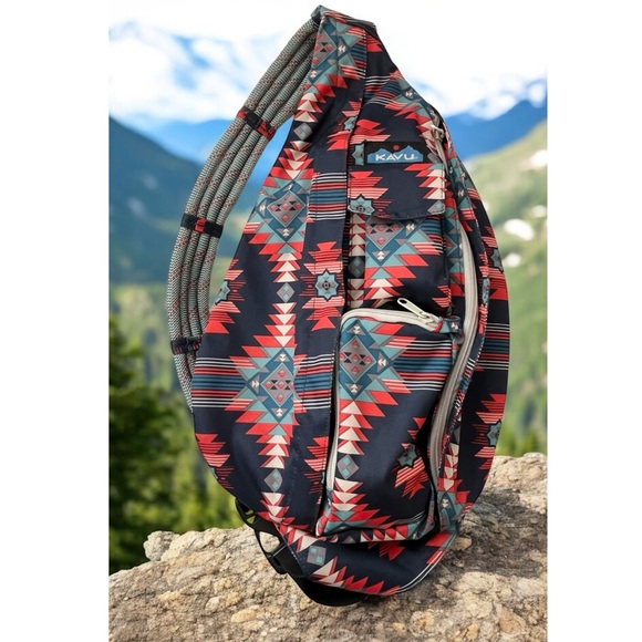 KAVU Rope Sling Lightweight Crossbody Bag Mojave Aztec print - Picture 1 of 11